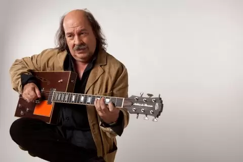 &quot;La música va evolucionando&quot;, Litto Nebbia