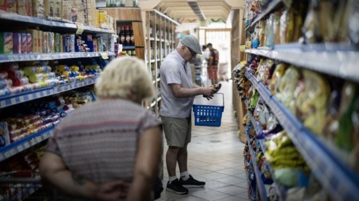 La inflación se redujo al 6% en junio y desaceleró por alimentos y ropa
