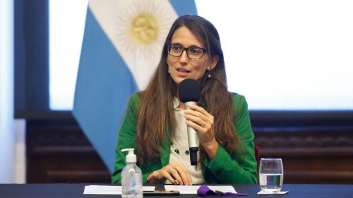 "Absolutamente lamentable lo que hizo mención el diputado Ferreyra. Yo me solidaricé y me puse a disposición como con distintos diputados y diputadas que recibieron amenazas" Elizabeth Alcorta