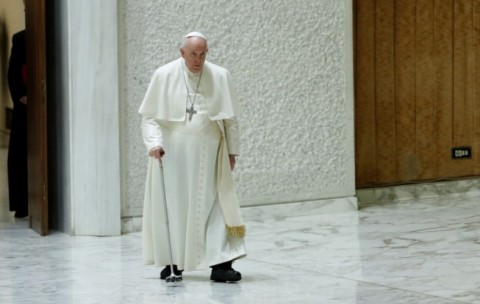 Internaron al papa Francisco para un "control médico programado"