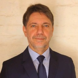 Edgardo Bisquert : 