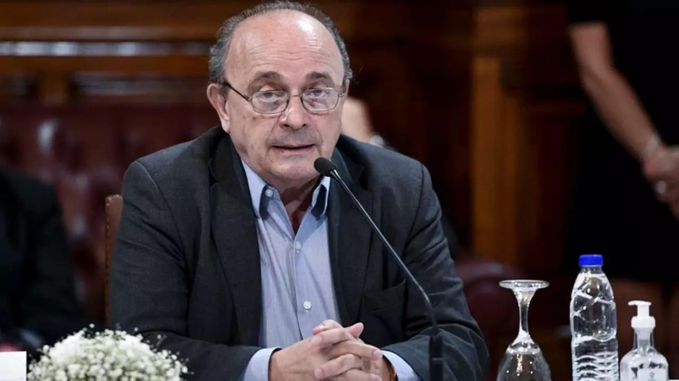 Leopoldo Moreau: “No quieren combatir al terrorismo, quieren defender a Caputo y Sturzenegger"