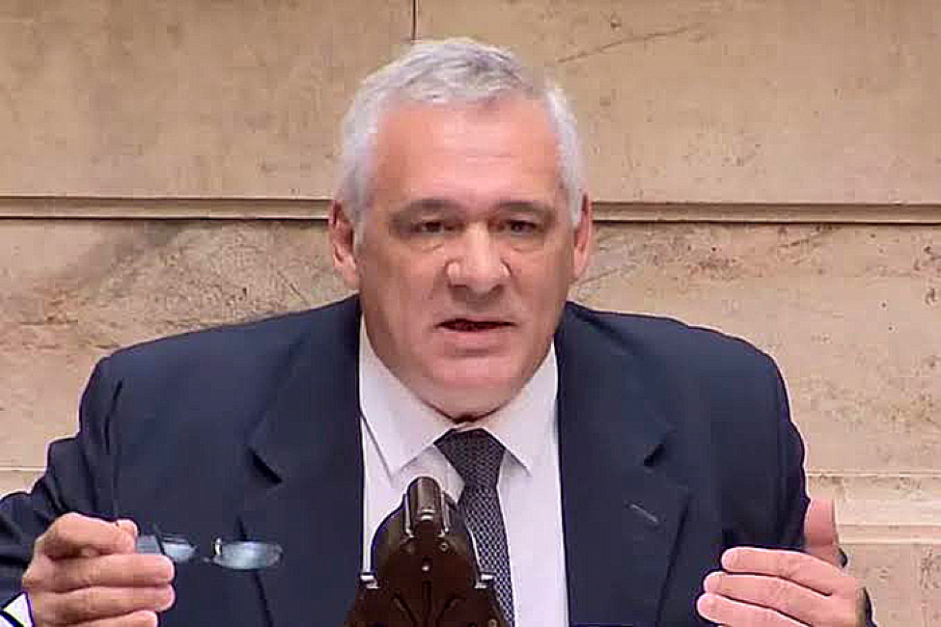 Fernando Carbajal: “Yo vote facultades delegadas en contra y sostengo que los senadores deberían hacer lo mismo”