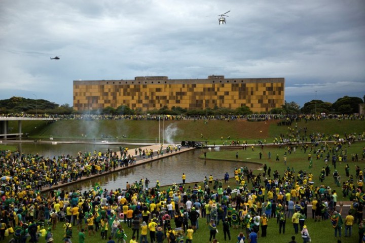 Investigan quién dirigió los disturbios antidemocráticos en Brasil
