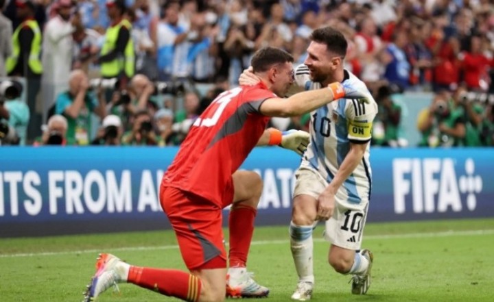 El presidente de la UEFA apuntó contra Messi y "Dibu" Martínez por los festejos del Mundial