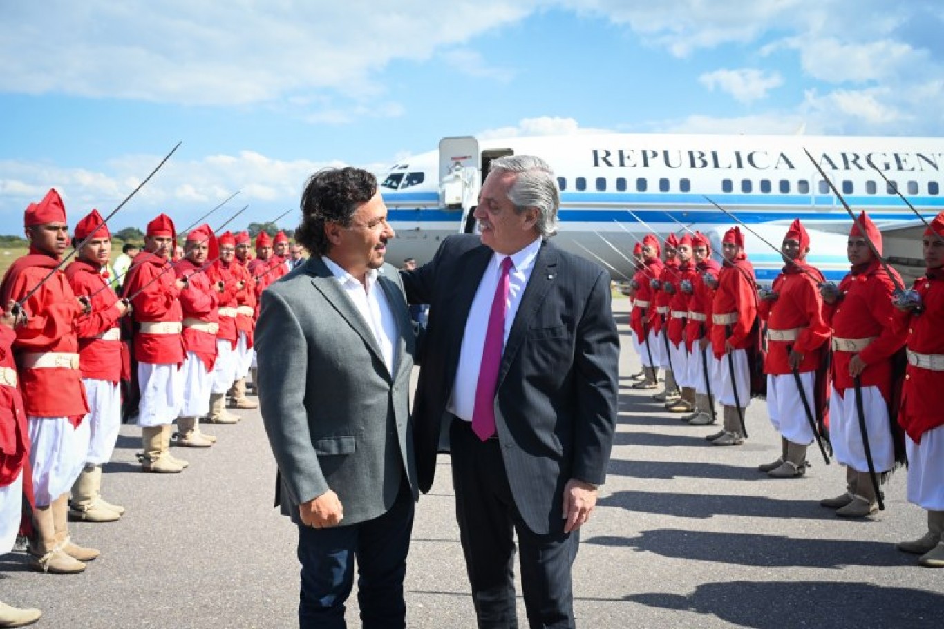 Alberto Fernández se mostró en Salta con Sáenz, el gobernador reelecto