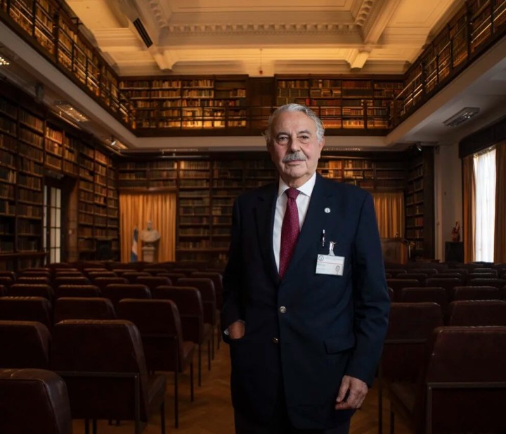 Juan Antonio Mazzei: "Estamos perdiendo la posibilidad de intervenir en el ejercicio de la medicina"