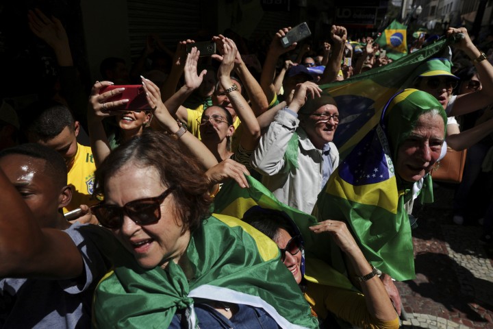 Elecciones en Brasil: &quot;El bolsillo marca el compás de la política&quot;